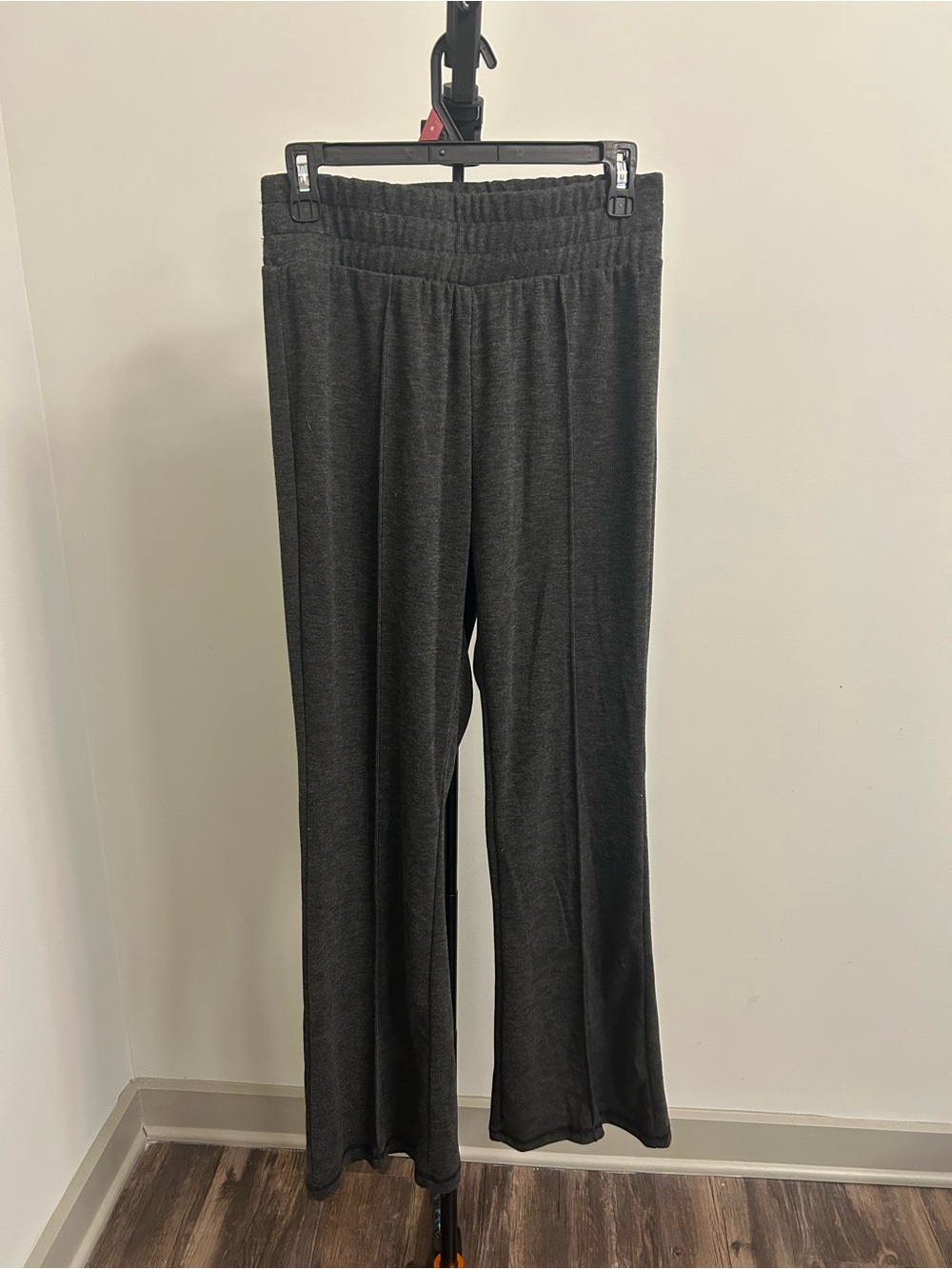 Women’s Charcoal Elastic-Waist Knit Pants
